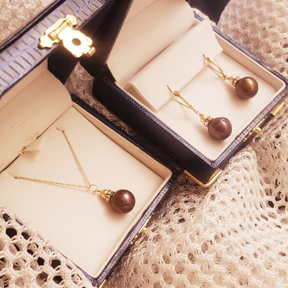 14k gold and brown pearl necklace & earrings set